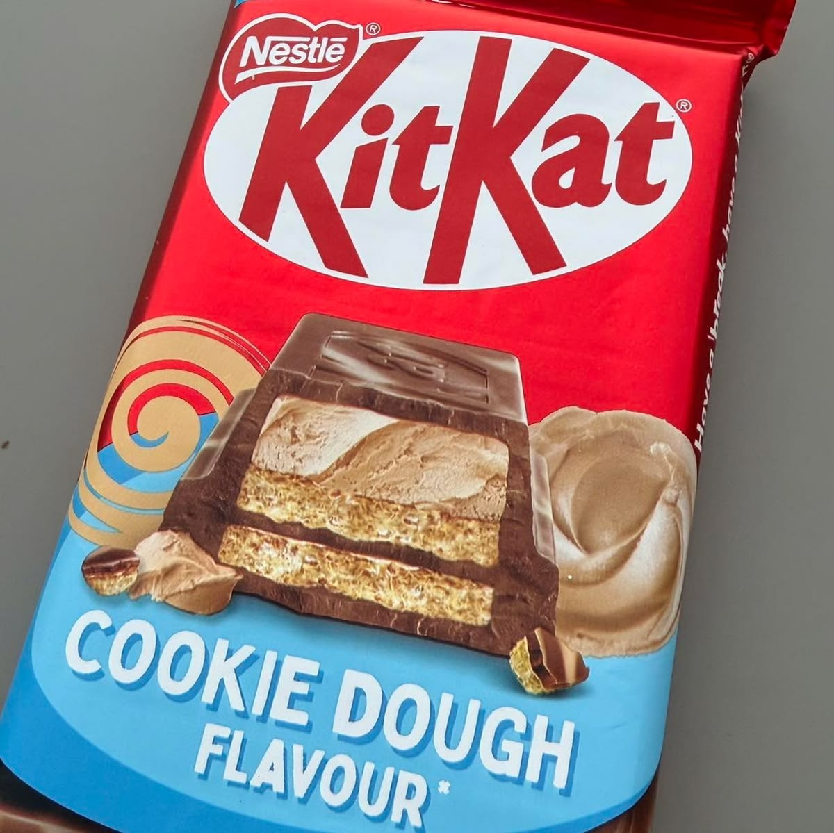 KitKat Cookie Dough Sharing Bar (UK)