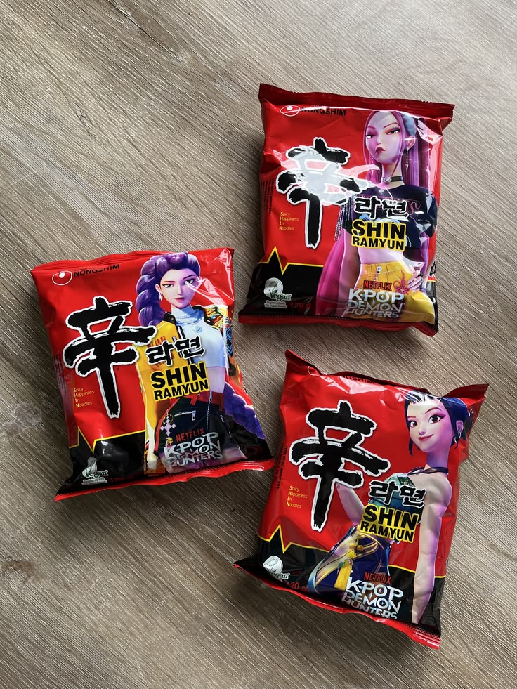 Kpop Demon Hunters Premium Shin Original Ramyun Noodle Soup (Korea)