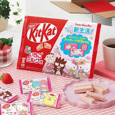 NESTLE KITKAT HELLO KITTY STRAWBERRY (JAPAN)